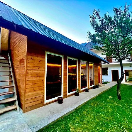 Lazer Cardaku Guesthouse Valbone Eksteriør billede