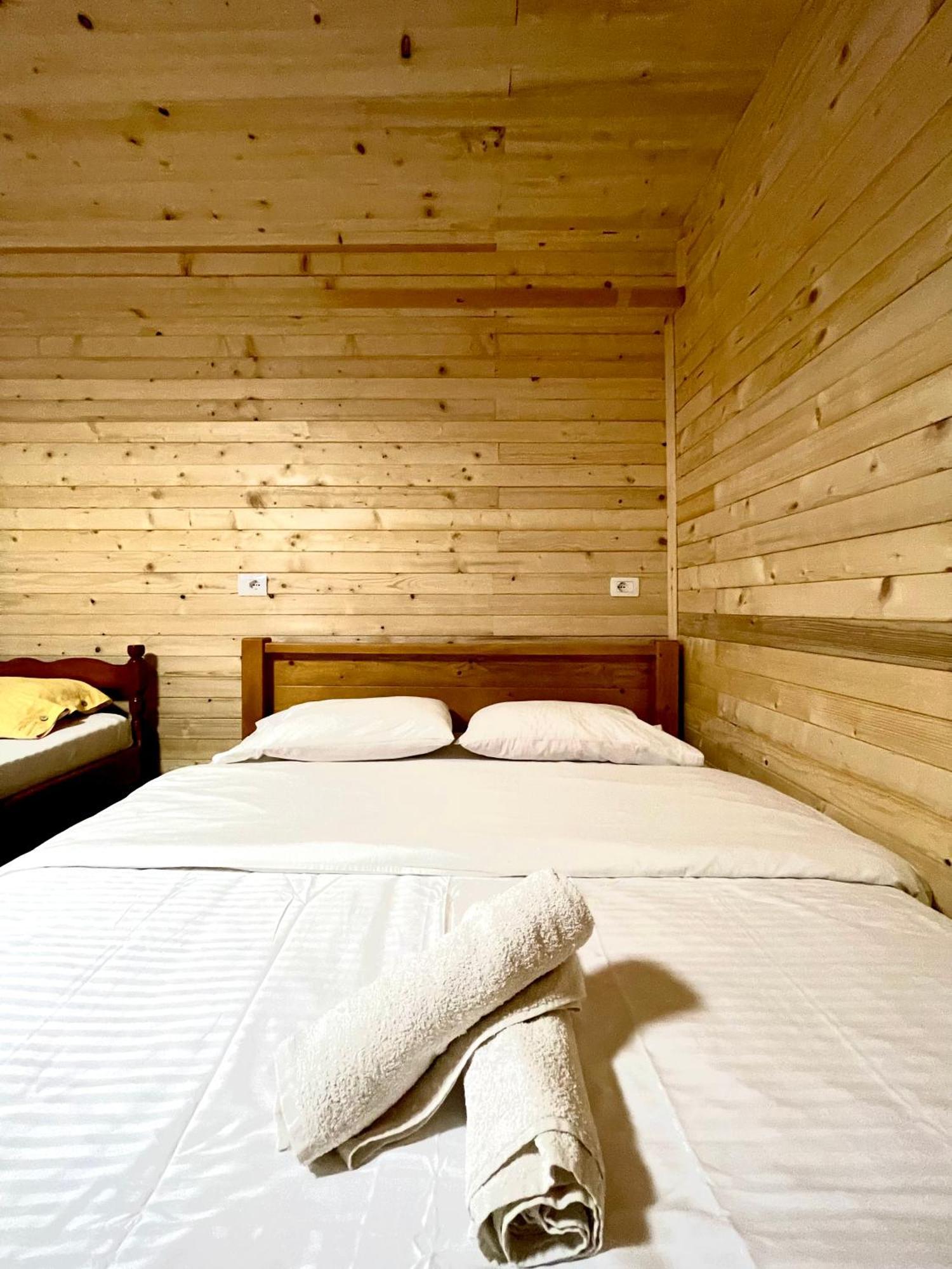 Lazer Cardaku Guesthouse Valbone Eksteriør billede