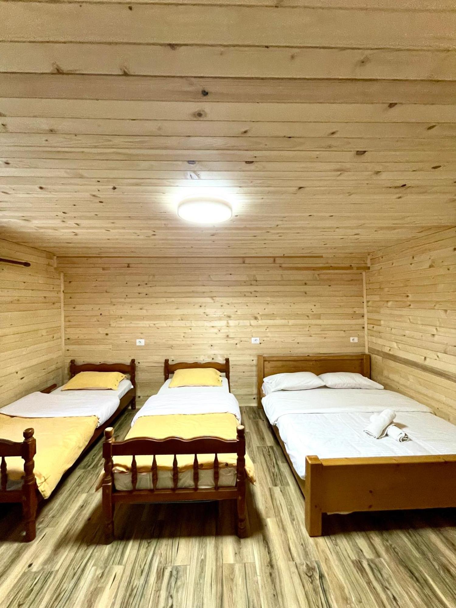 Lazer Cardaku Guesthouse Valbone Eksteriør billede