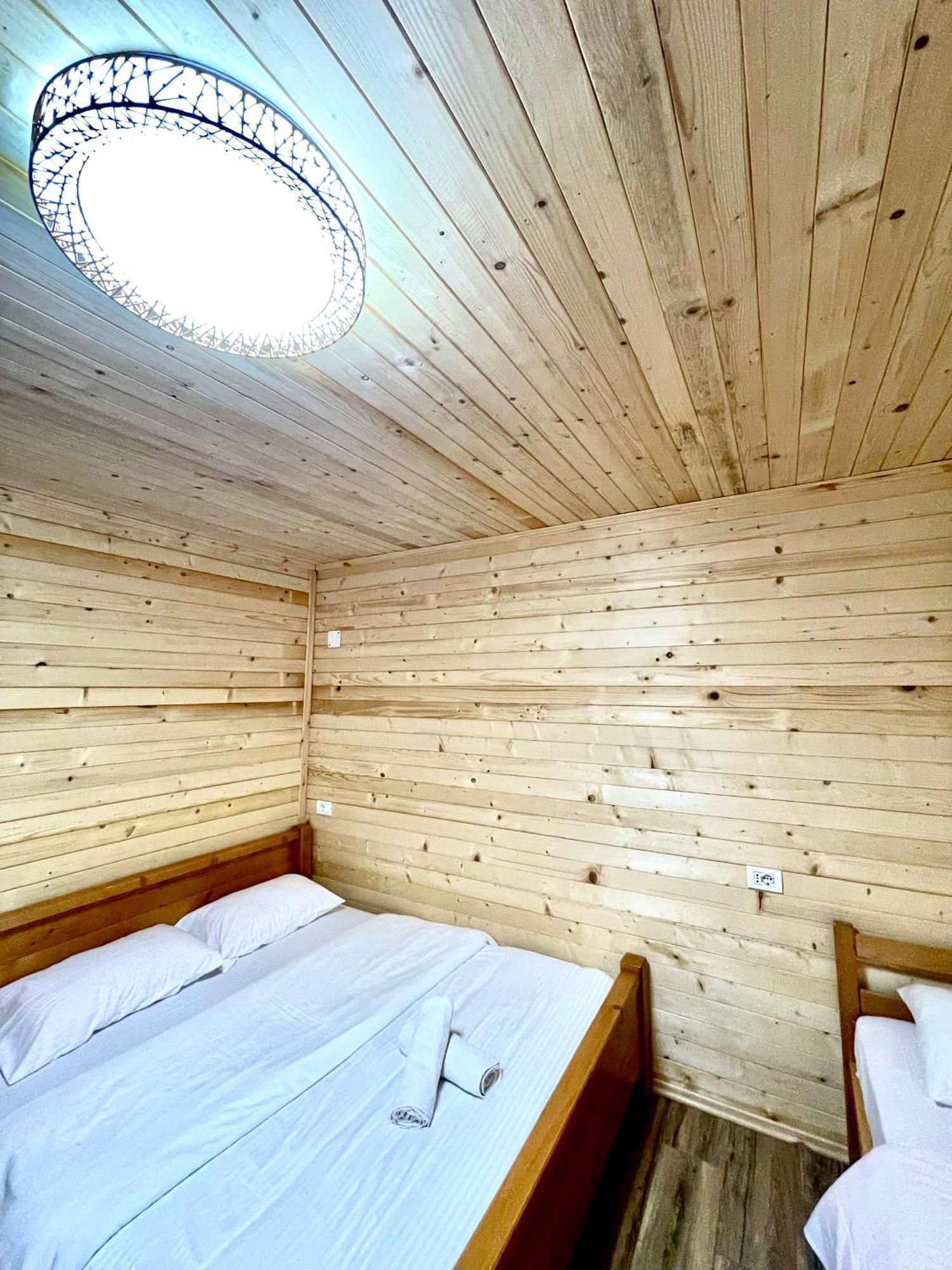 Lazer Cardaku Guesthouse Valbone Eksteriør billede